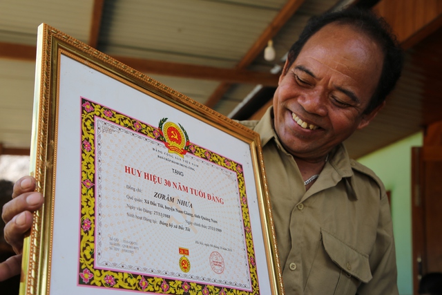 Cuộc sống của người T&agrave; Riềng b&ecirc;n bi&ecirc;n giới Việt - L&agrave;o năm 2026 - Ảnh 1.