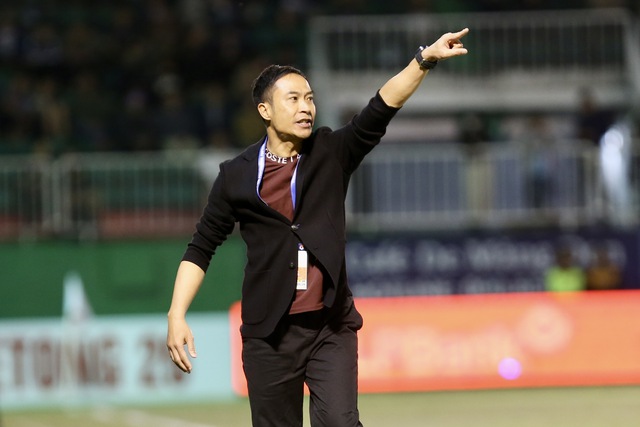 HLV Quang Tr&atilde;i khen ngợi thủ m&ocirc;n Trung Ki&ecirc;n, HLV Đức Tuấn &lsquo;Đ&agrave; Nẵng thua HAGL chẳng qua v&igrave;&hellip;&rsquo;- Ảnh 2.