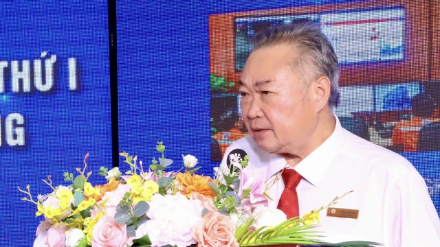 Lần đầu tiên, cư dân Côn Đảo đón tết có lưới điện thông minh - Ảnh 2.