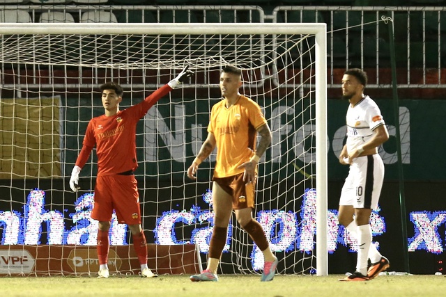 HLV Quang Tr&atilde;i khen ngợi thủ m&ocirc;n Trung Ki&ecirc;n, HLV Đức Tuấn &lsquo;Đ&agrave; Nẵng thua HAGL chẳng qua v&igrave;&hellip;&rsquo;- Ảnh 1.