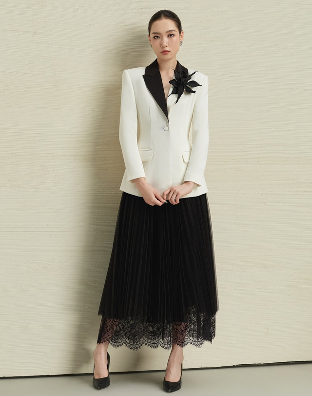 Chuẩn thanh lịch, tinh giản với sắc trắng đen kinh điển - Ảnh 2.