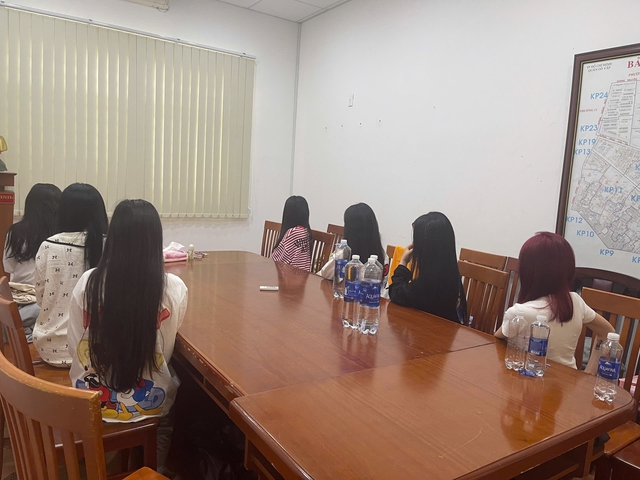 Công an TP.HCM 'lật tẩy' ổ mại dâm trong khách sạn phường Gò Vấp - Ảnh 1.