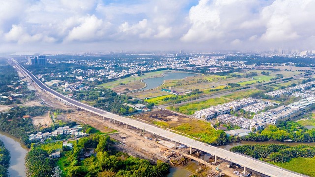 Si&ecirc;u phẩm dinh thự khan hiếm: Cuộc chơi của số &iacute;t tại cửa ng&otilde; ph&iacute;a đ&ocirc;ng TP.HCM - Ảnh 1.