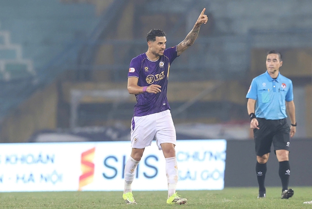 Hai tuần nhung nhớ của người h&acirc;m mộ V-League- Ảnh 1.