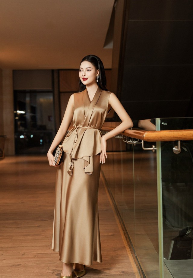 Diện váy lụa đón tết, khi sự sang trọng lên ngôi - Ảnh 3.