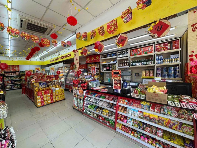 Khi mua sắm hiện đại trở th&agrave;nh th&oacute;i quen mới của người Việt- Ảnh 1.