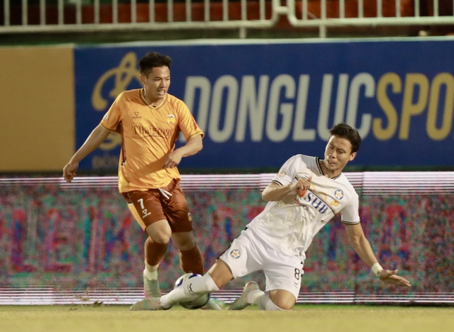 Đội đầu tiên xuống hạng ở V-League sắp lộ diện?- Ảnh 2.
