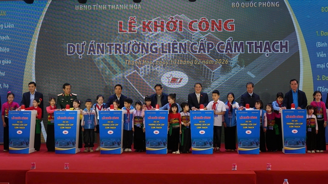 Thủ tướng Phạm Minh Ch&iacute;nh dự lễ khởi c&ocirc;ng Trường li&ecirc;n cấp Cẩm Thạch - Ảnh 2.