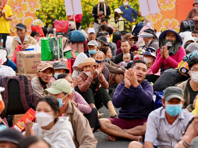 H&agrave;nh tr&igrave;nh b&ocirc;n ba nhường chỗ cho tết sum vầy- Ảnh 2.