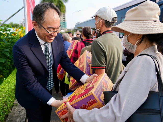 H&agrave;nh tr&igrave;nh b&ocirc;n ba nhường chỗ cho tết sum vầy- Ảnh 9.