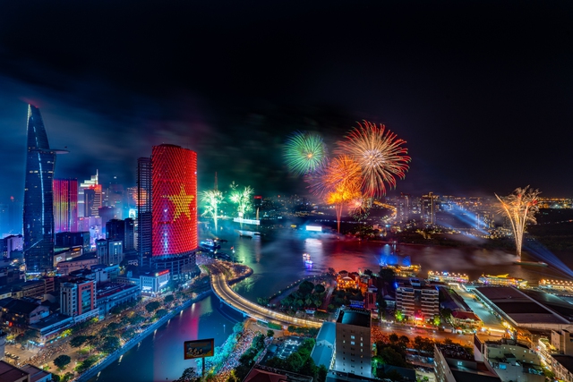 Thi ảnh, video "Tết hạnh ph&uacute;c" để nhận qu&agrave; c&oacute; chữ k&yacute; HLV Kim Sang-sik- Ảnh 1.