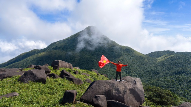 Mở đường chinh phục 'n&oacute;c nh&agrave;'  Quảng Trị  - Ảnh 1.