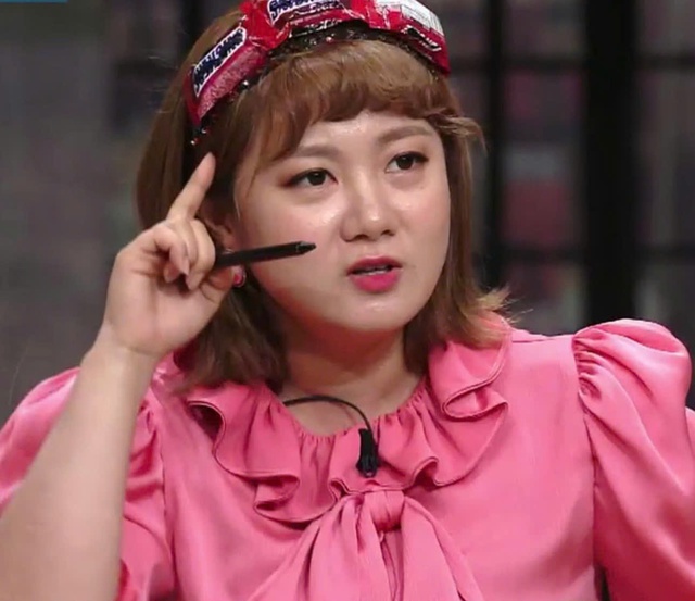 Han So Hee bị gắn m&aacute;c 'mỹ nh&acirc;n kh&ocirc;ng ai d&aacute;m cưới' - Ảnh 3.