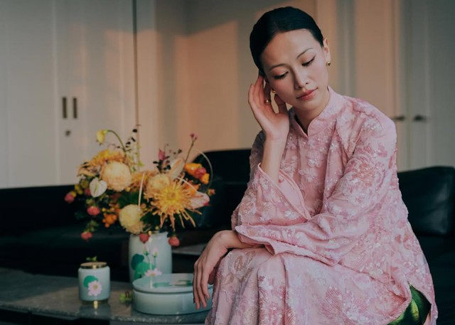 Áo dài hồng, sắc xuân ngọt ngào trong thời trang ngày tết- Ảnh 3. Áo dài hồng, sắc xuân ngọt ngào trong thời trang ngày tết- Ảnh 3.