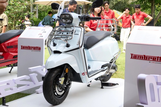 Lambretta X300: &lsquo;L&agrave;n gi&oacute; mới&rsquo; cho ph&acirc;n kh&uacute;c xe tay ga cao cấp tại Việt Nam - Ảnh 1.