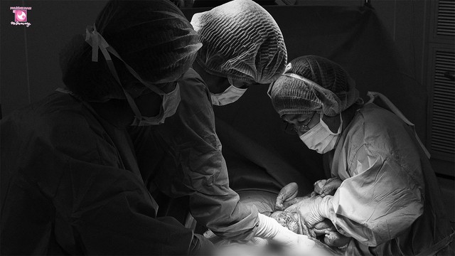 TP.HCM: Một ca mổ, bốn thủ thuật giúp sản phụ nguy cơ cao mẹ tròn con vuông- Ảnh 1. TP.HCM: Một ca mổ, bốn thủ thuật giúp sản phụ nguy cơ cao mẹ tròn con vuông- Ảnh 1.