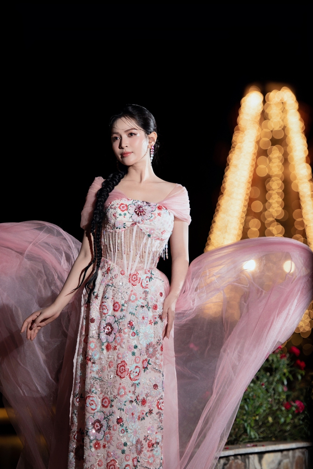 Nguyễn Duyên Quỳnh đón tết đặc biệt sau ‘cơn sốt’ của ‘Viết tiếp câu chuyện hòa bình’- Ảnh 2. Nguyễn Duyên Quỳnh đón tết đặc biệt sau ‘cơn sốt’ của ‘Viết tiếp câu chuyện hòa bình’- Ảnh 2.