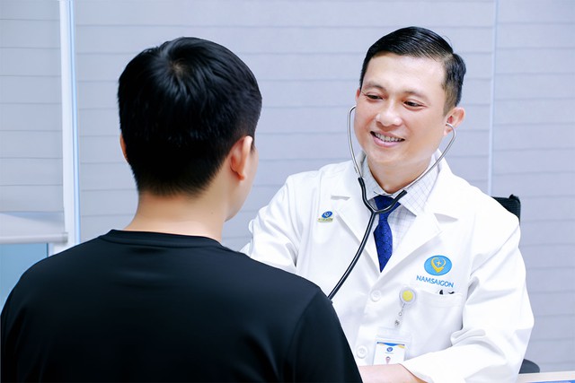 Ánh hào quang và ‘vùng rủi ro’ sức khỏe ít được nhắc đến ở người trẻ - Ảnh 2.