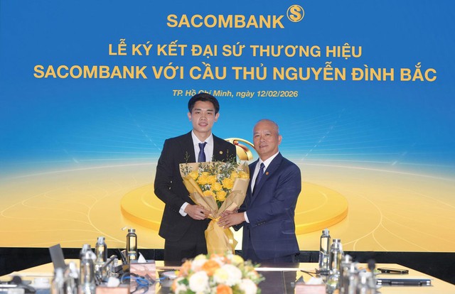 Cầu thủ Nguyễn Đ&igrave;nh Bắc ch&iacute;nh thức trở th&agrave;nh Đại sứ thương hiệu SACOMBANK- Ảnh 3.
