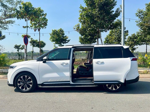 Thu&ecirc; &ocirc; t&ocirc; tự l&aacute;i: Xe ph&acirc;n kh&uacute;c n&agrave;o đắt nhất dịp tết?- Ảnh 3.