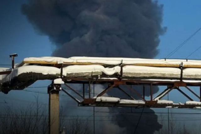 Chiến sự Ukraine ng&agrave;y 1.450: UAV Kyiv tấn c&ocirc;ng s&acirc;u kỷ lục v&agrave;o Nga- Ảnh 1.