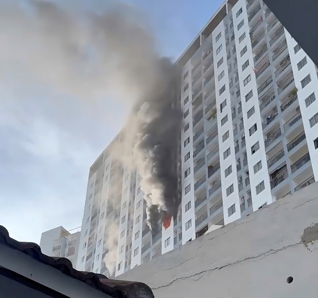 Ch&aacute;y chung cư PH tại Nha Trang năm 2026 khiến 2 người tử vong thương t&acirc;m - Ảnh 1.