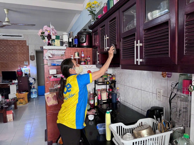 Dịch vụ gi&uacute;p việc dọn nh&agrave; tăng vọt dịp tết 2026 tại TP . HCM - Ảnh 2.