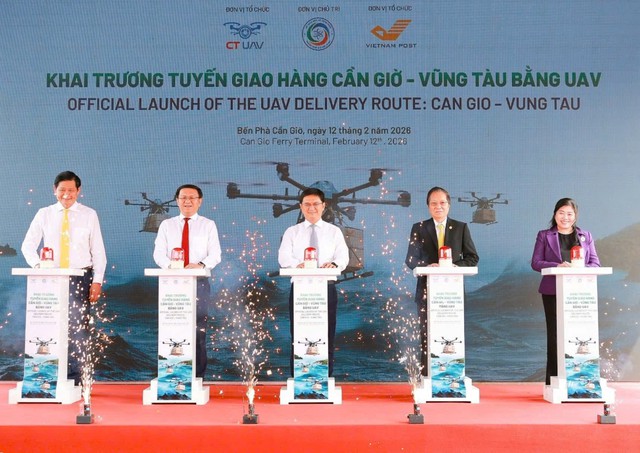 Th&agrave;nh phố ti&ecirc;n phong ở ASEAN bay biển giao h&agrave;ng bằng UAV - Ảnh 4.