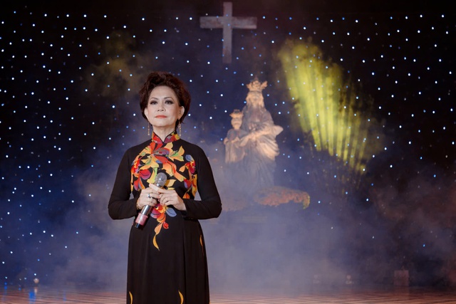 Danh ca Giao Linh: 'T&ocirc;i từng ngồi xe... chở heo đi diễn tết'- Ảnh 1.