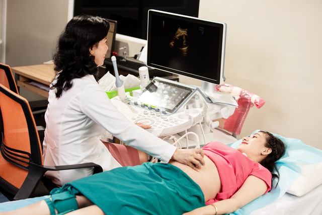 Ca mổ đ&ecirc;m giao thừa v&agrave; những 'b&agrave;n tay v&agrave;ng' thầm lặng tại BVĐK Quốc tế T&acirc;n An- Ảnh 1.