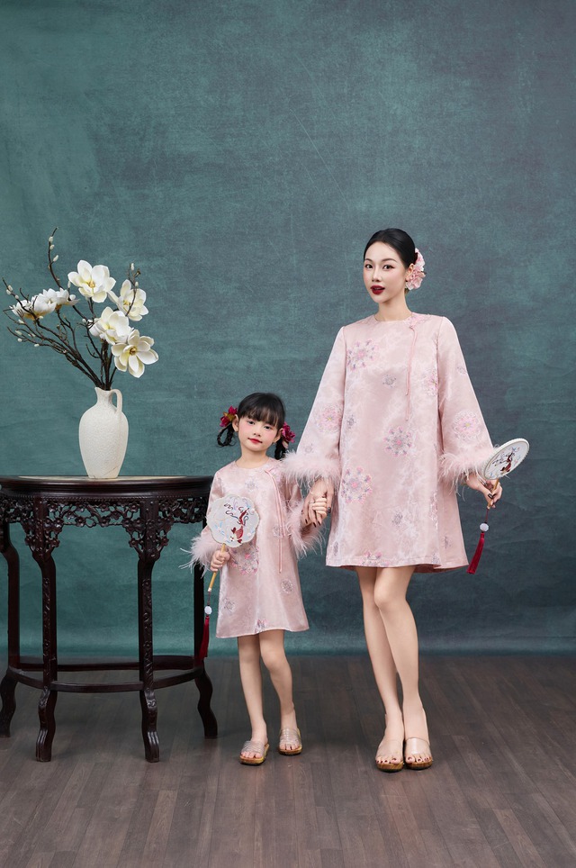 Tết này mẹ và bé mặc gì cho thật xinh?- Ảnh 1.