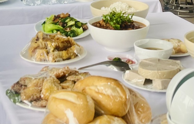 Người c&oacute; bệnh tim mạch, gout n&ecirc;n ưu ti&ecirc;n m&oacute;n ăn n&agrave;o dịp tết ?- Ảnh 1.