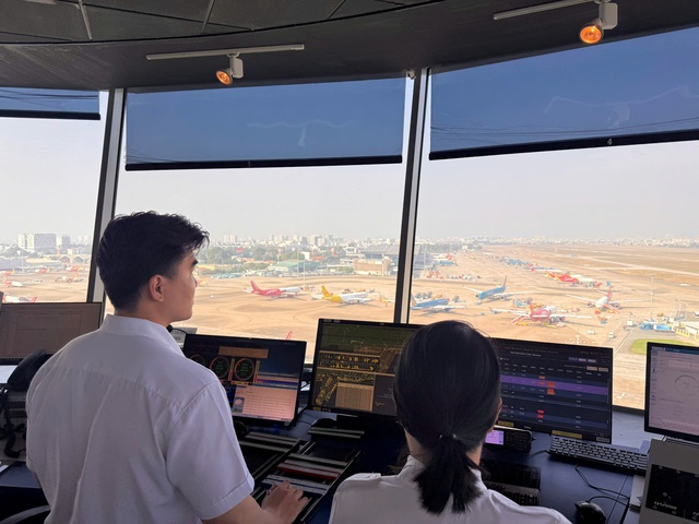 T&acirc;n Sơn Nhất đạt lưu lượng bay cao chưa từng c&oacute;, k&iacute;ch hoạt phương &aacute;n đặc biệt- Ảnh 2.