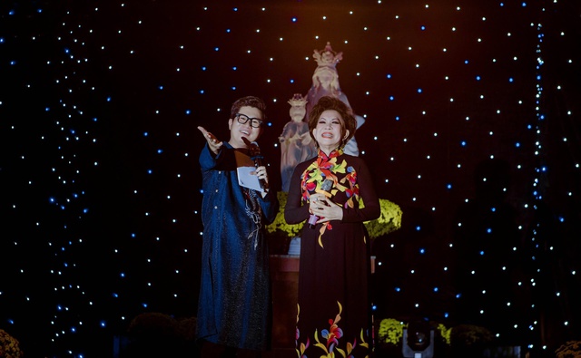 Danh ca Giao Linh: 'T&ocirc;i từng ngồi xe... chở heo đi diễn tết'- Ảnh 2.