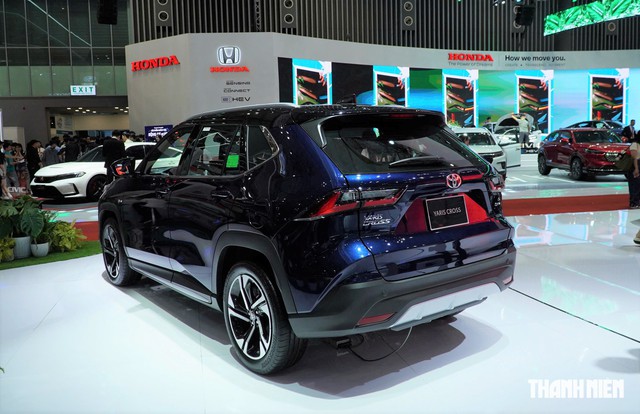 Toyota giảm giá gần 50 triệu đồng cho phiên bản xe hybrid bán chạy nhất Việt Nam- Ảnh 3. Toyota giảm giá gần 50 triệu đồng cho phiên bản xe hybrid bán chạy nhất Việt Nam- Ảnh 3.