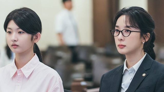 Lee Na Young t&aacute;i xuất ấn tượng, v&agrave;o vai bảo vệ nạn nh&acirc;n x&acirc;m hại t&igrave;nh dục - Ảnh 3.