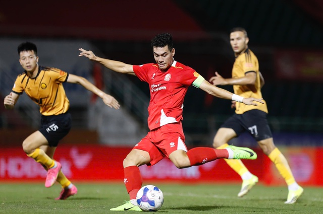 Tiến Linh ghi 'si&ecirc;u phẩm' trong mắt người h&acirc;m mộ: Ủng hộ CLB Thanh H&oacute;a vượt kh&oacute;- Ảnh 1.