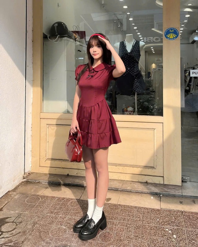 Nâng tầm khí chất cổ điển ngày tết với băng đô đỏ- Ảnh 3.