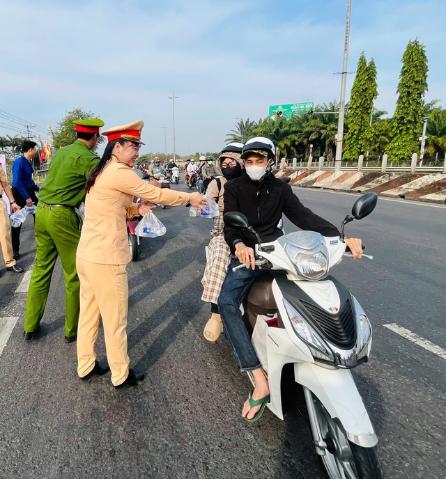 - Ảnh 1. - Ảnh 1.