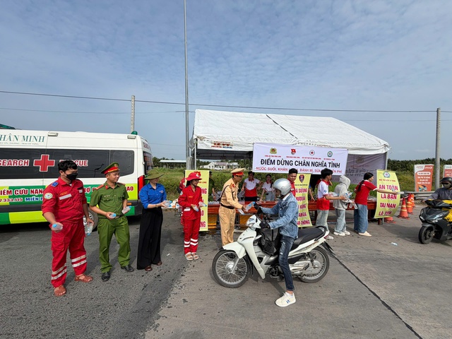 - Ảnh 5. - Ảnh 5.