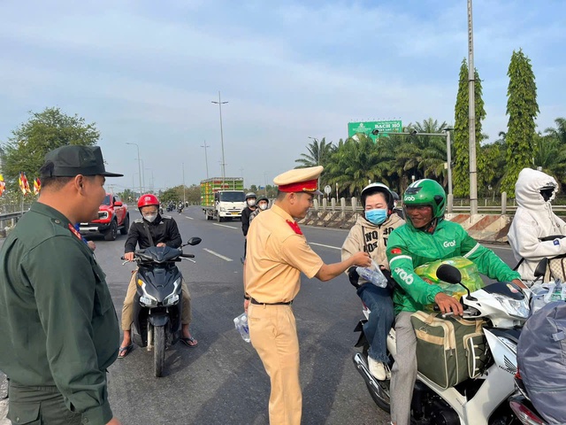 - Ảnh 9. - Ảnh 9.