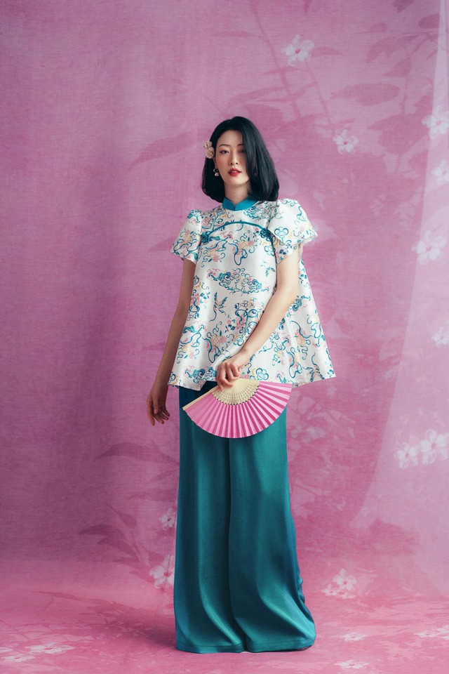 Áo gấm xuống phố, tô điểm ngày đầu năm rạng rỡ- Ảnh 3.