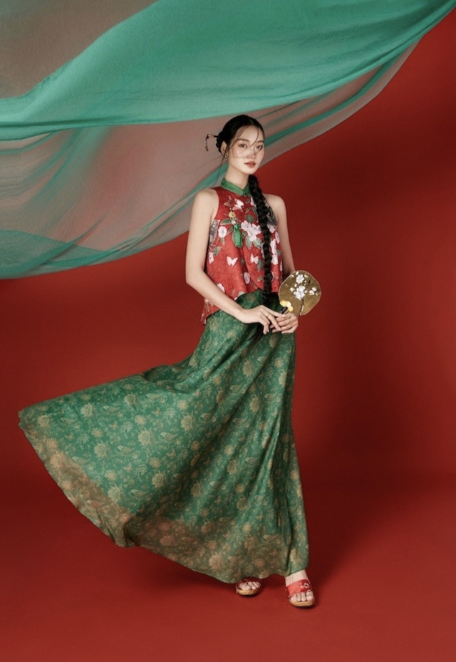 Áo gấm xuống phố, tô điểm ngày đầu năm rạng rỡ- Ảnh 7.