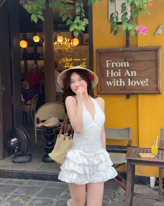 Du xuân duyên dáng cùng chiếc nón lá truyền thống- Ảnh 7.