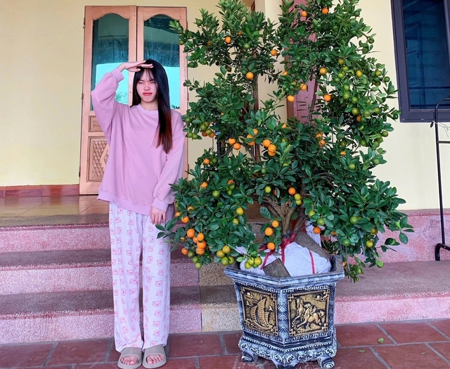 Valentine rơi đúng dịp tết và những món quà độc đáo các cặp đôi tặng cho nhau - Ảnh 1.