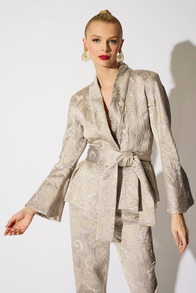 5 công thức phối đồ giúp chị em nổi bật từ nhà ra phố- Ảnh 8. 5 công thức phối đồ giúp chị em nổi bật từ nhà ra phố- Ảnh 8.