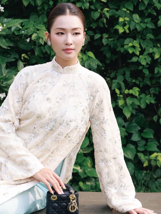 Túi xách nhỏ xinh nâng tầm bản phối áo dài du xuân 2026- Ảnh 10.