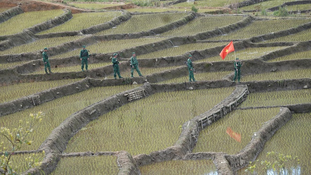 Tết ấm biên cương ở Quảng Ngãi, gieo 'hạt giống' nơi Dục Nông hút gió- Ảnh 3. Tết ấm biên cương ở Quảng Ngãi, gieo 'hạt giống' nơi Dục Nông hút gió- Ảnh 3.