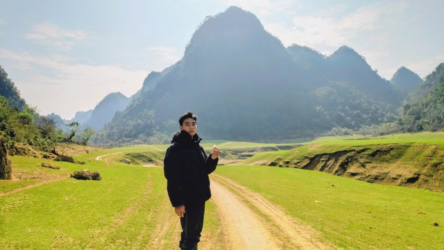 Trước tết, ch&agrave;ng trai miền T&acirc;y 'phượt' hơn 4.000 km ra Bắc v&igrave; l&yacute; do đặc biệt - Ảnh 1.