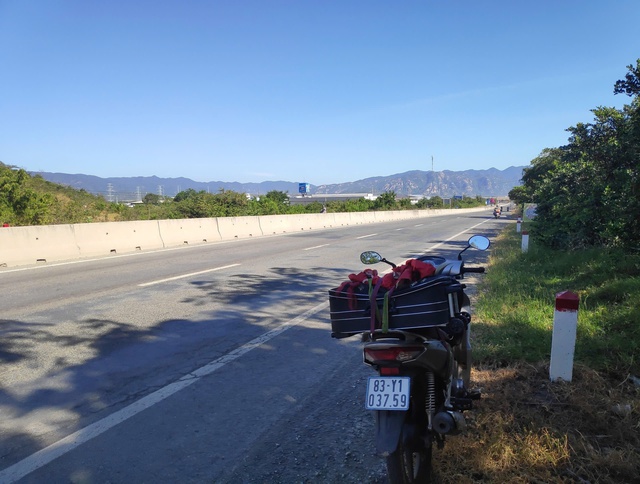 Trước tết, ch&agrave;ng trai miền T&acirc;y 'phượt' hơn 4.000 km ra Bắc v&igrave; l&yacute; do đặc biệt - Ảnh 2.